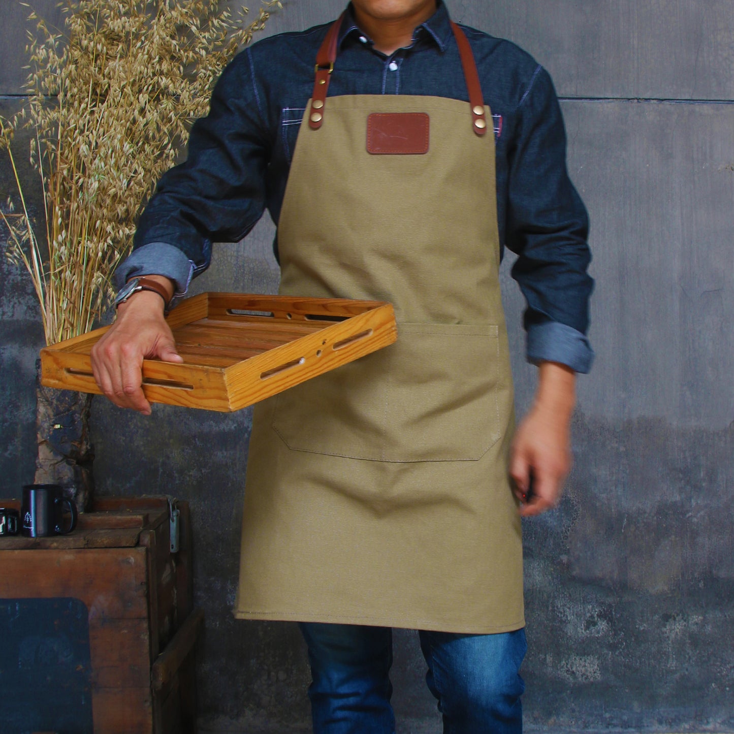 coffee shop restaurant waiter apron, custom logo, shoulder straps can be adjusted, medium thickness.A127