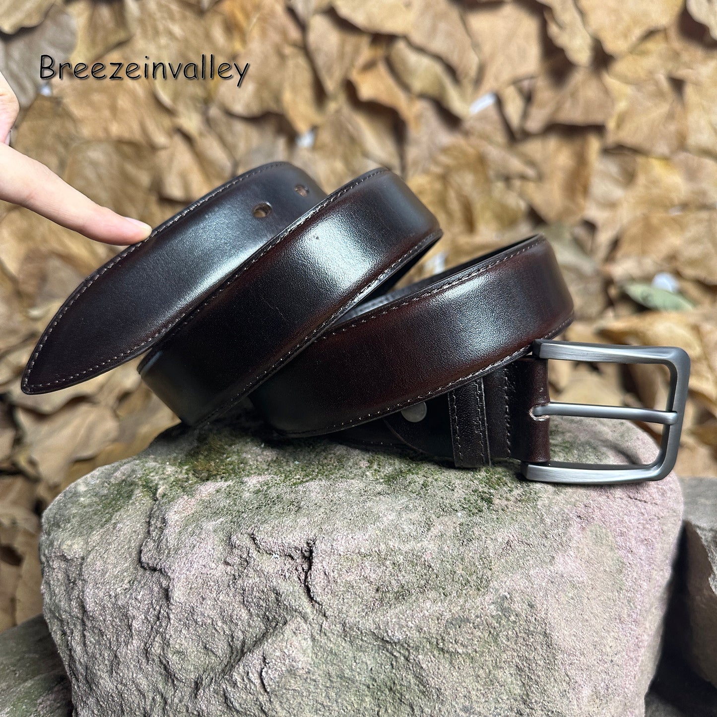 01Handmade Personalized Vintage Leather Belt - Full Grain Cowhide with Custom Engraving